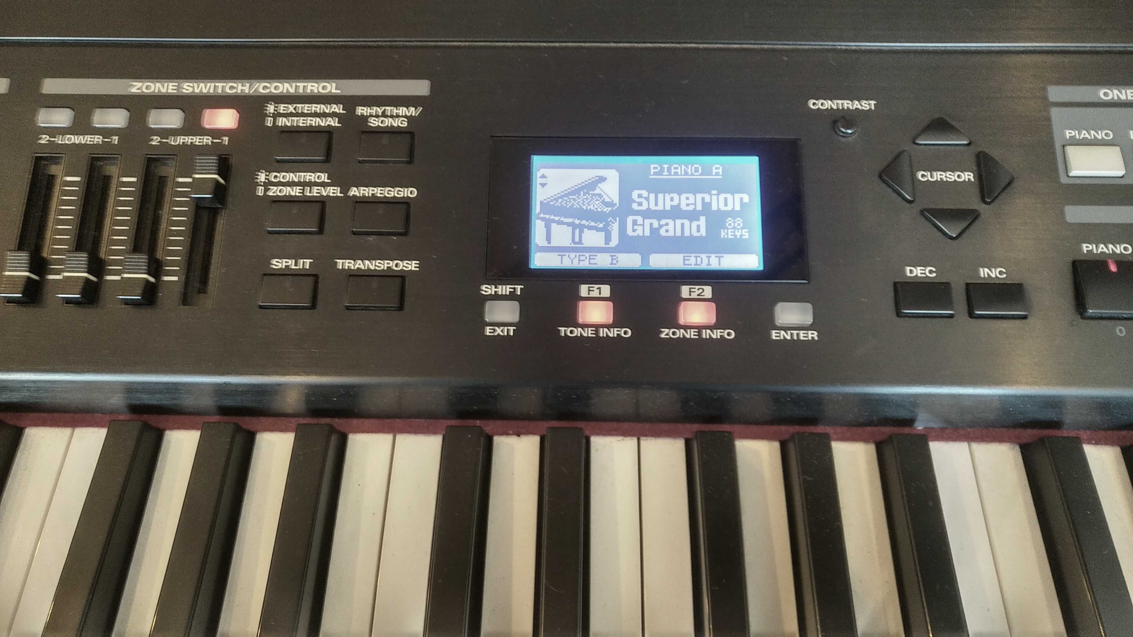 Stage Piano Roland RD-700sx