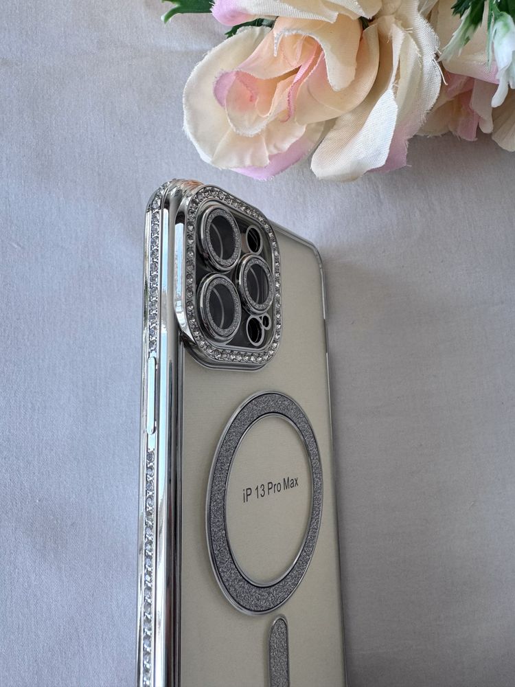 Piękny etui iphone 13 pro max Magnetic phone case elegant