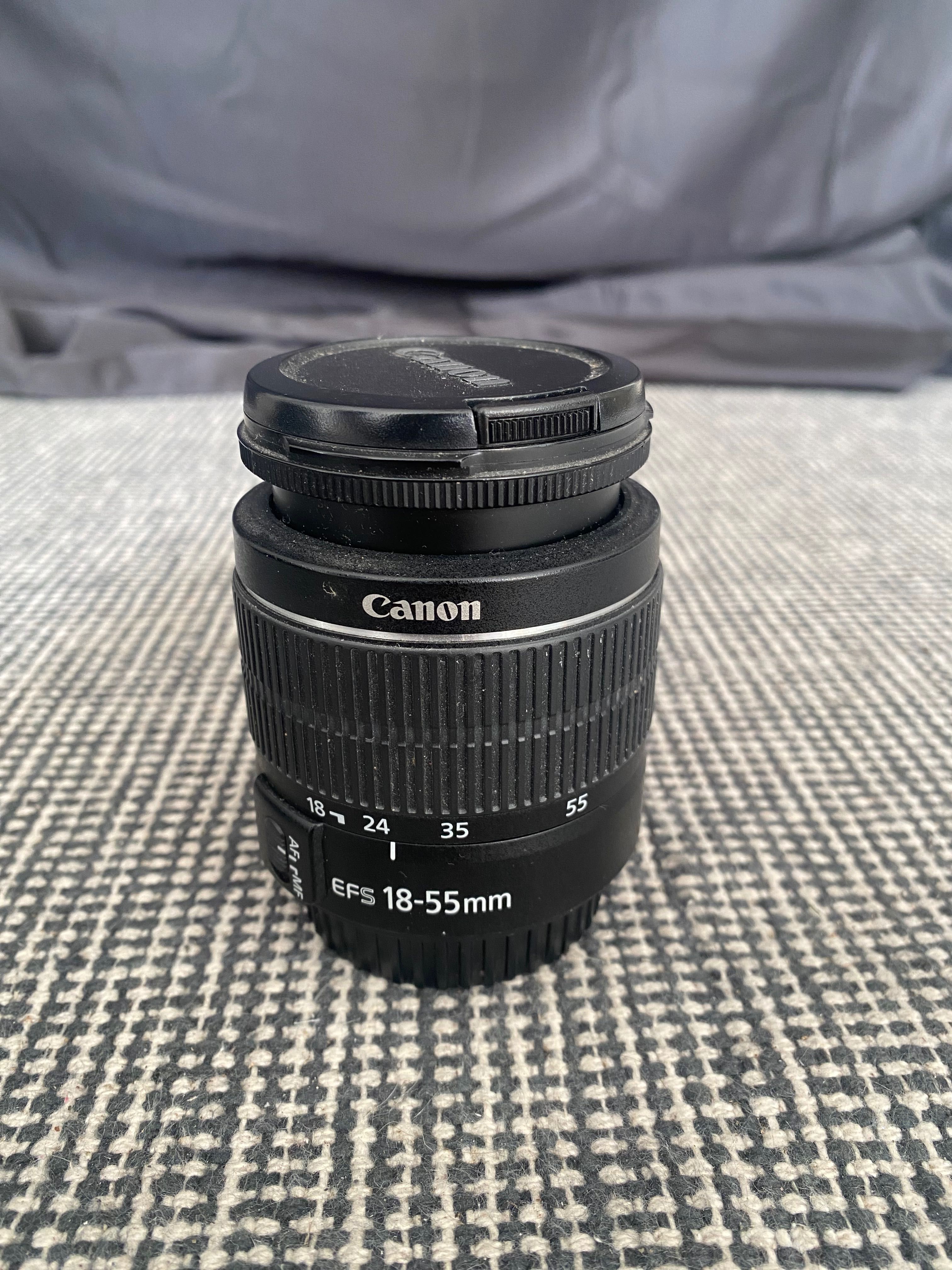 Canon 1300D com mala objetiva