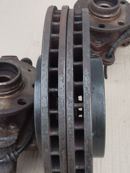 Диски гальмівні,цапфа,колодки Opel Meriva A,Combo C, Corsa C