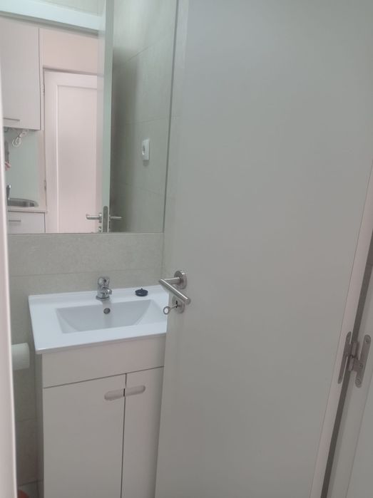 Estúdio Junto Faculdades - 1 Pessoa