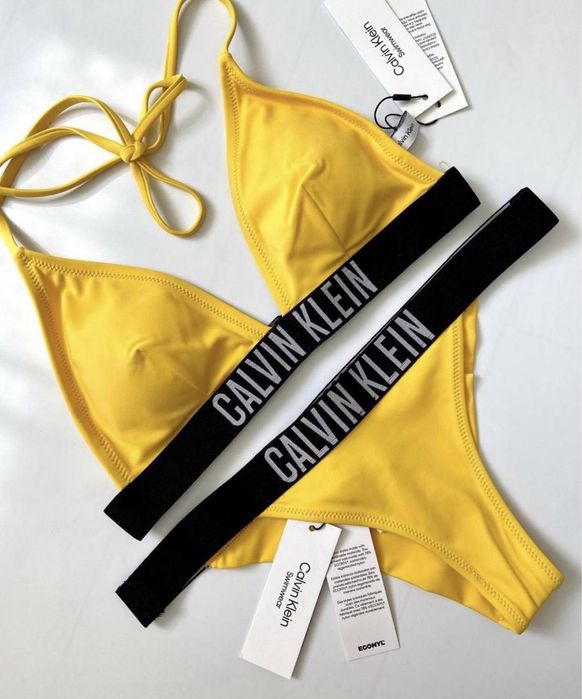 Купальник від Calvin Klein