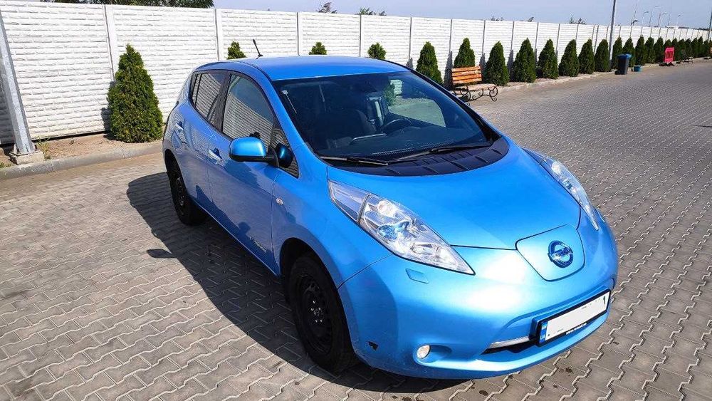 200 км Аренда авто Nissan Leaf Прокат такси таксі выкуп Оренда Лиф