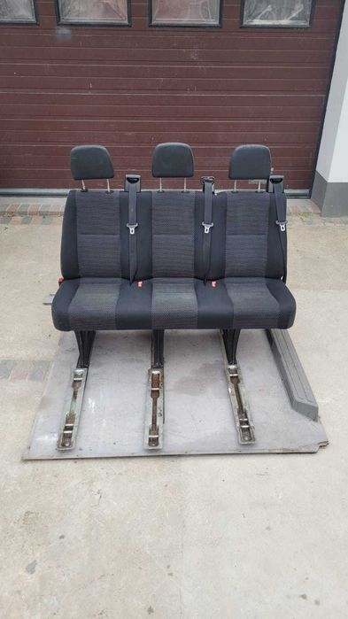 Kanapa trzyosobowa Sprinter 906 z podłogą i prowadnicami DOWÓZ