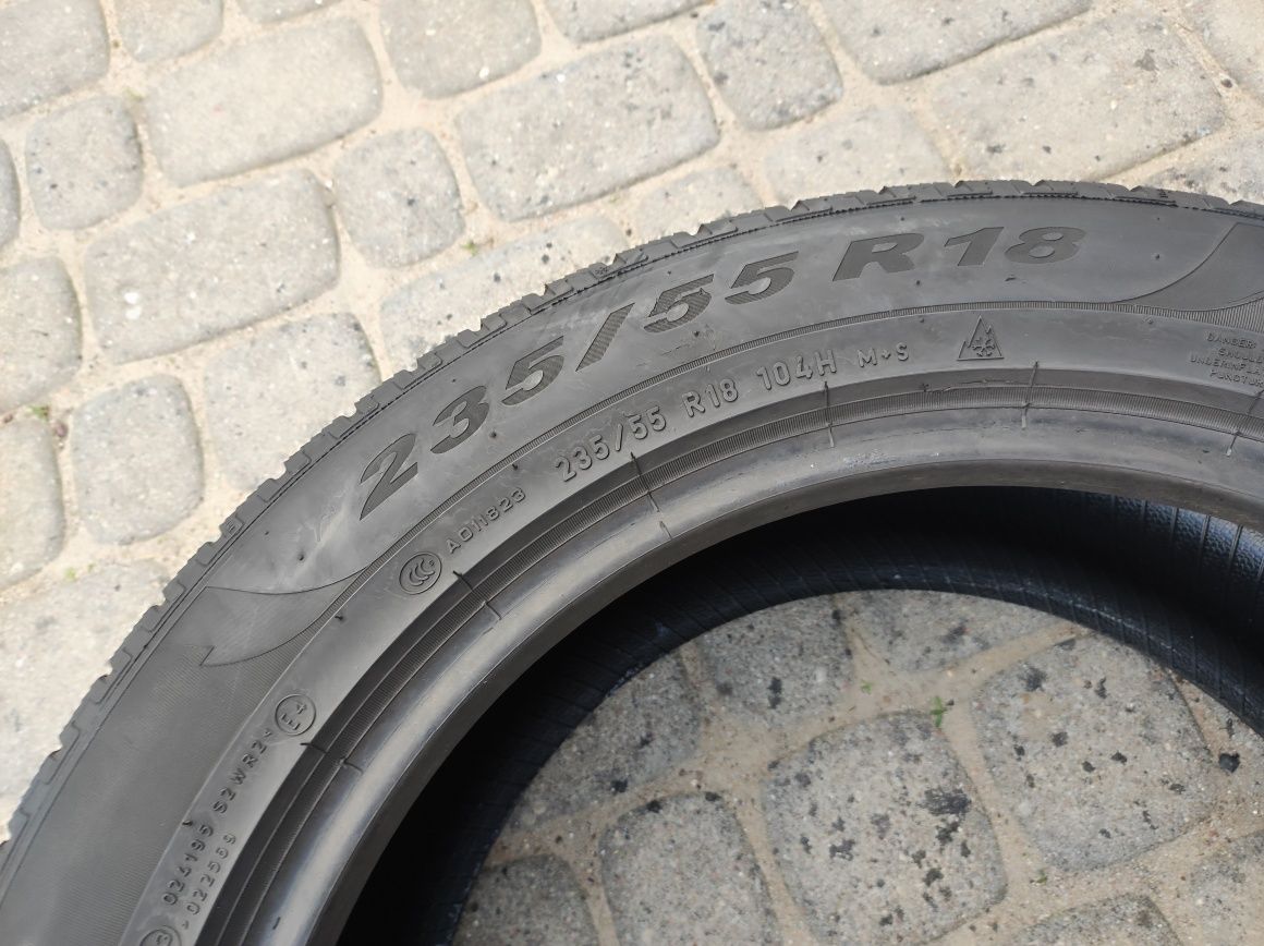 235.55.18 komplet opon zimowych Pirelli Scorpion Winter