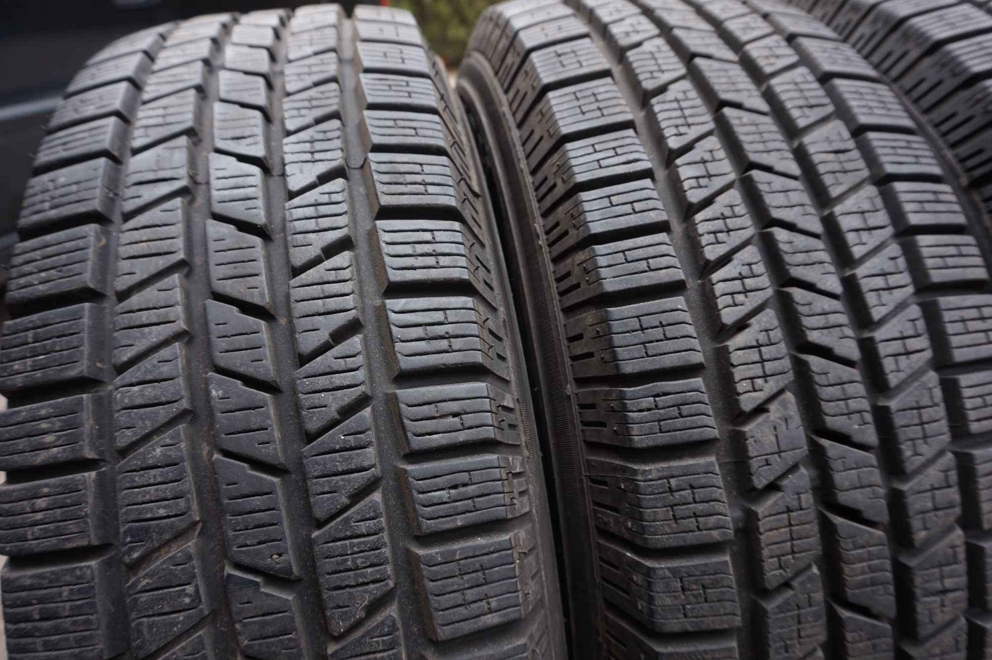 Zimowe Teren Opony Pirelli Scorpion 215/65R16 mały przebieg 9 mm