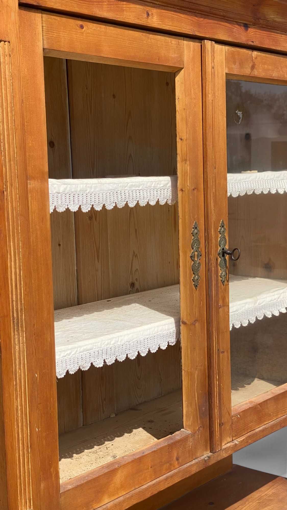Sosnowy kredens kuchenny z witryną DO RENOWACJI