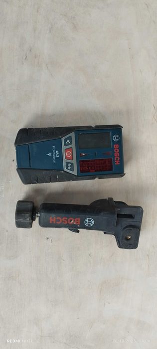 Laser Bosch GLL 3-80P i odbiornik LR2