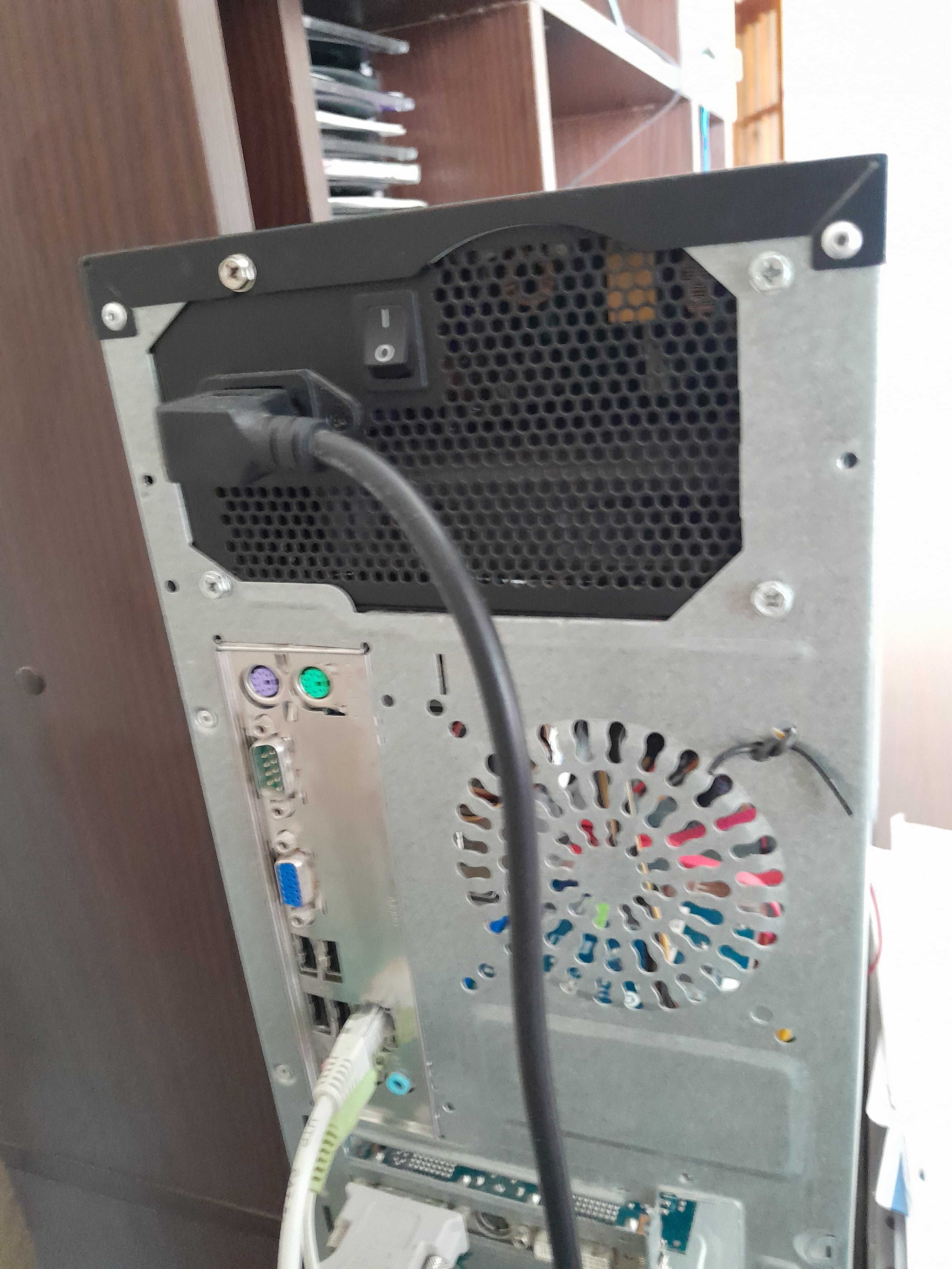 Блок питания Chieftec 400 W