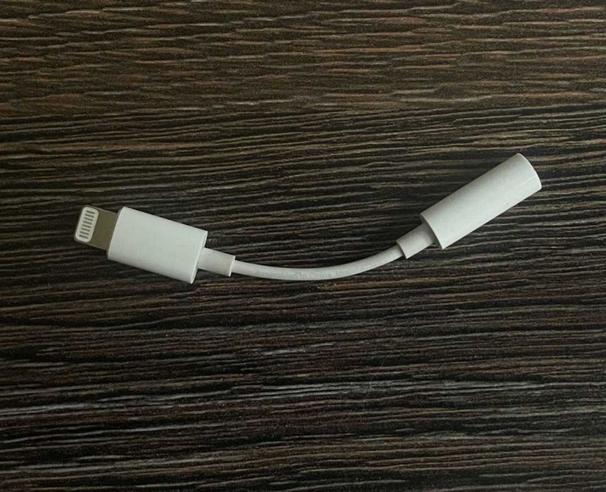 Адаптер перехідник Lightning - Jack 3,5мм (Apple, оригінал, навушники)