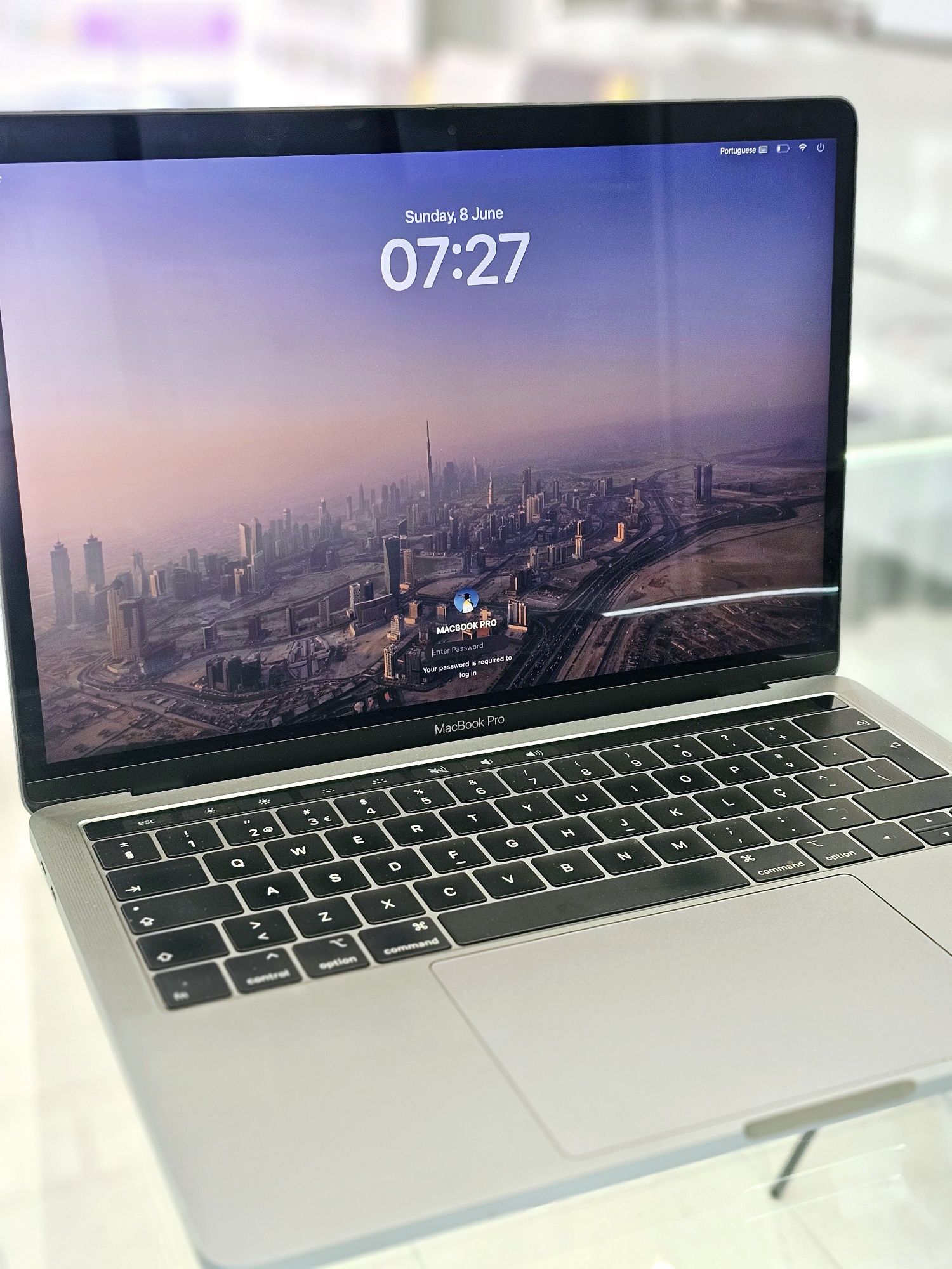 MacBook Pro 2019 TouchBar Core i7 16/256GB SSD