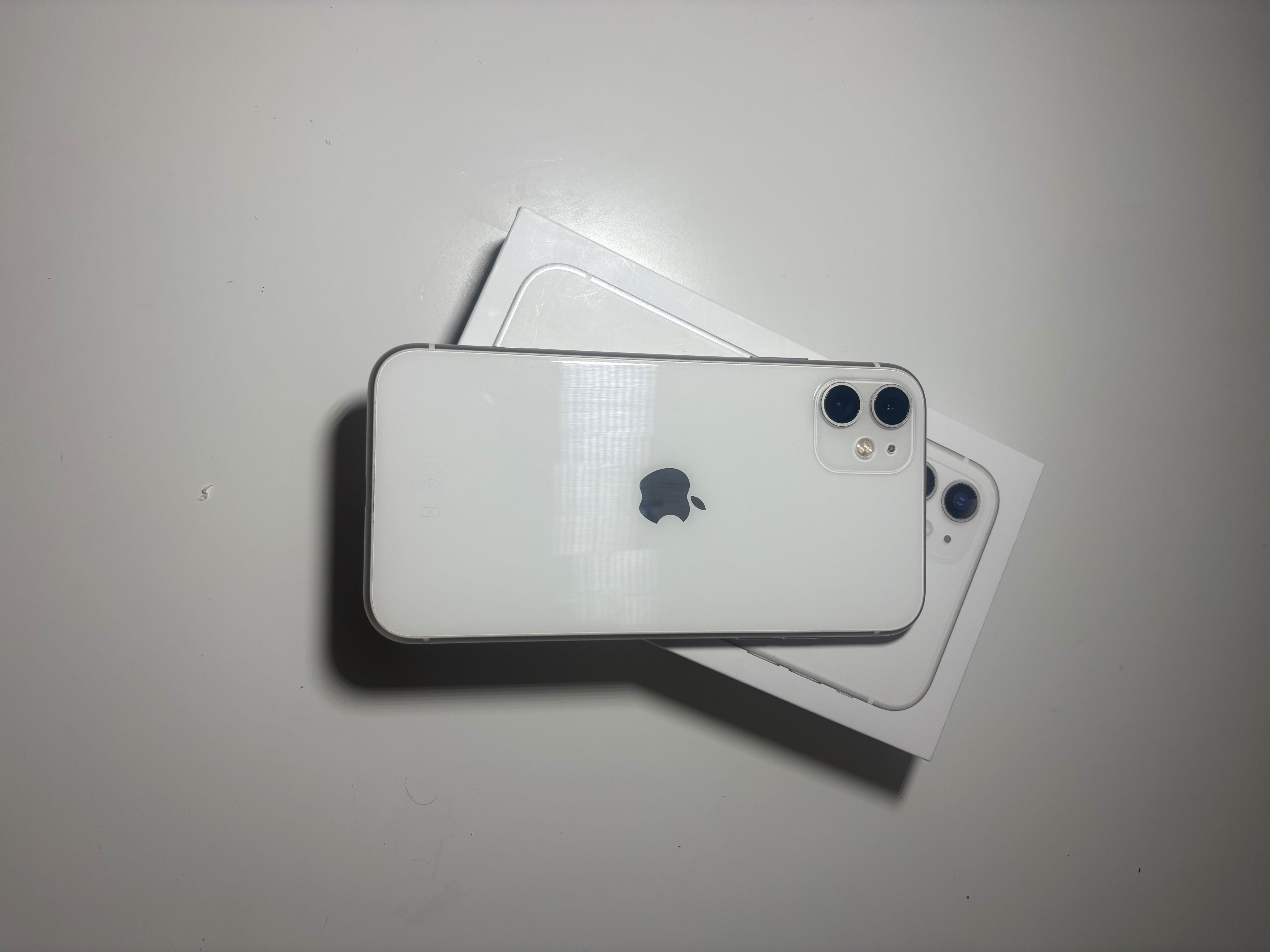 iPhone 11  stan idealny