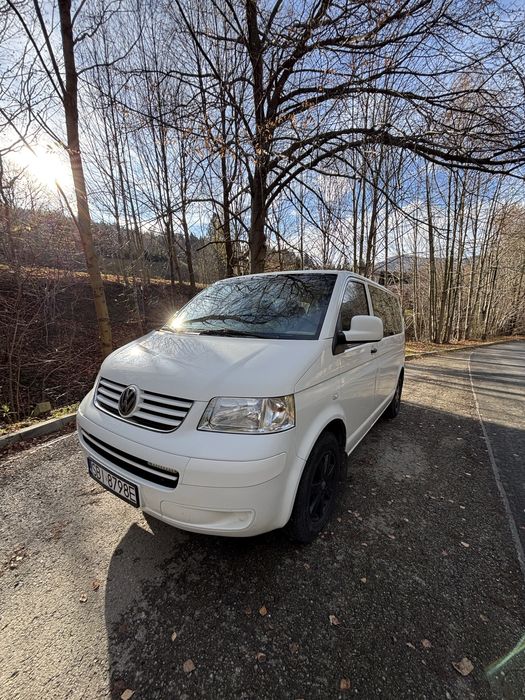 Volkswagen Transporter T5 9 osobowy 1.9 TDI