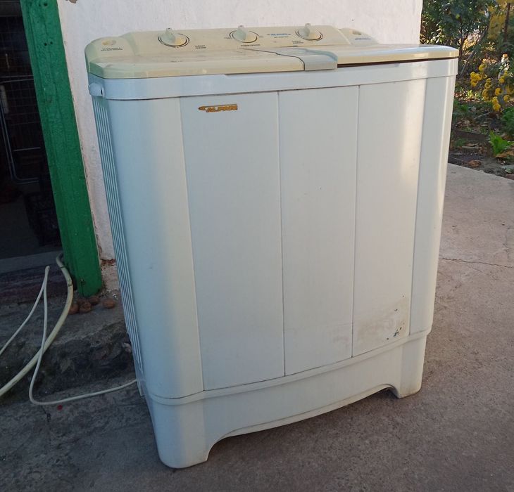 Пральна машина в робочому стані