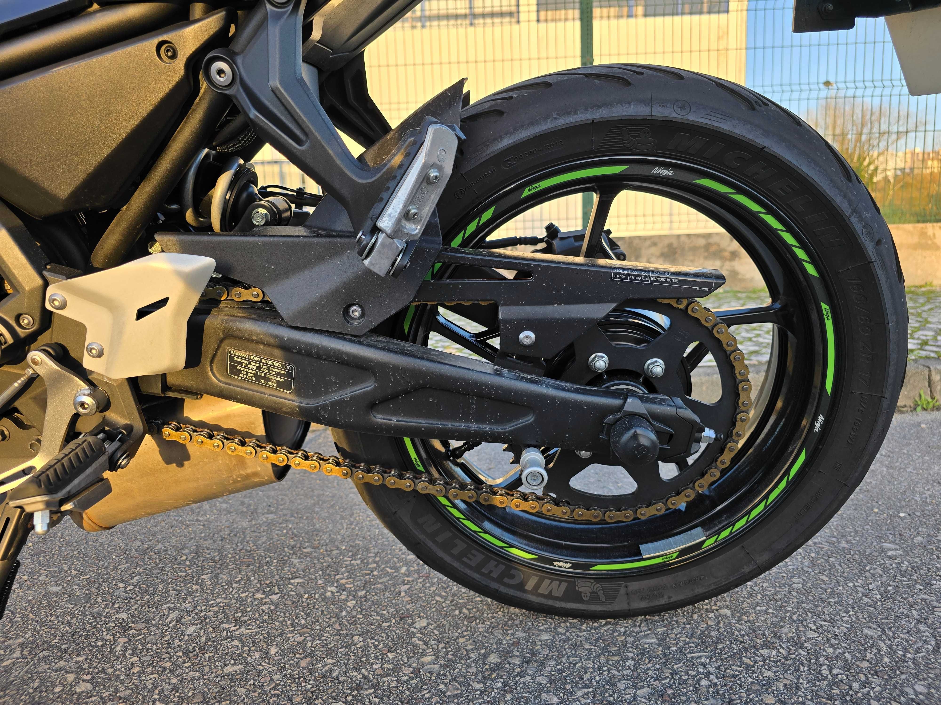 Kawasaki 650 Ninja