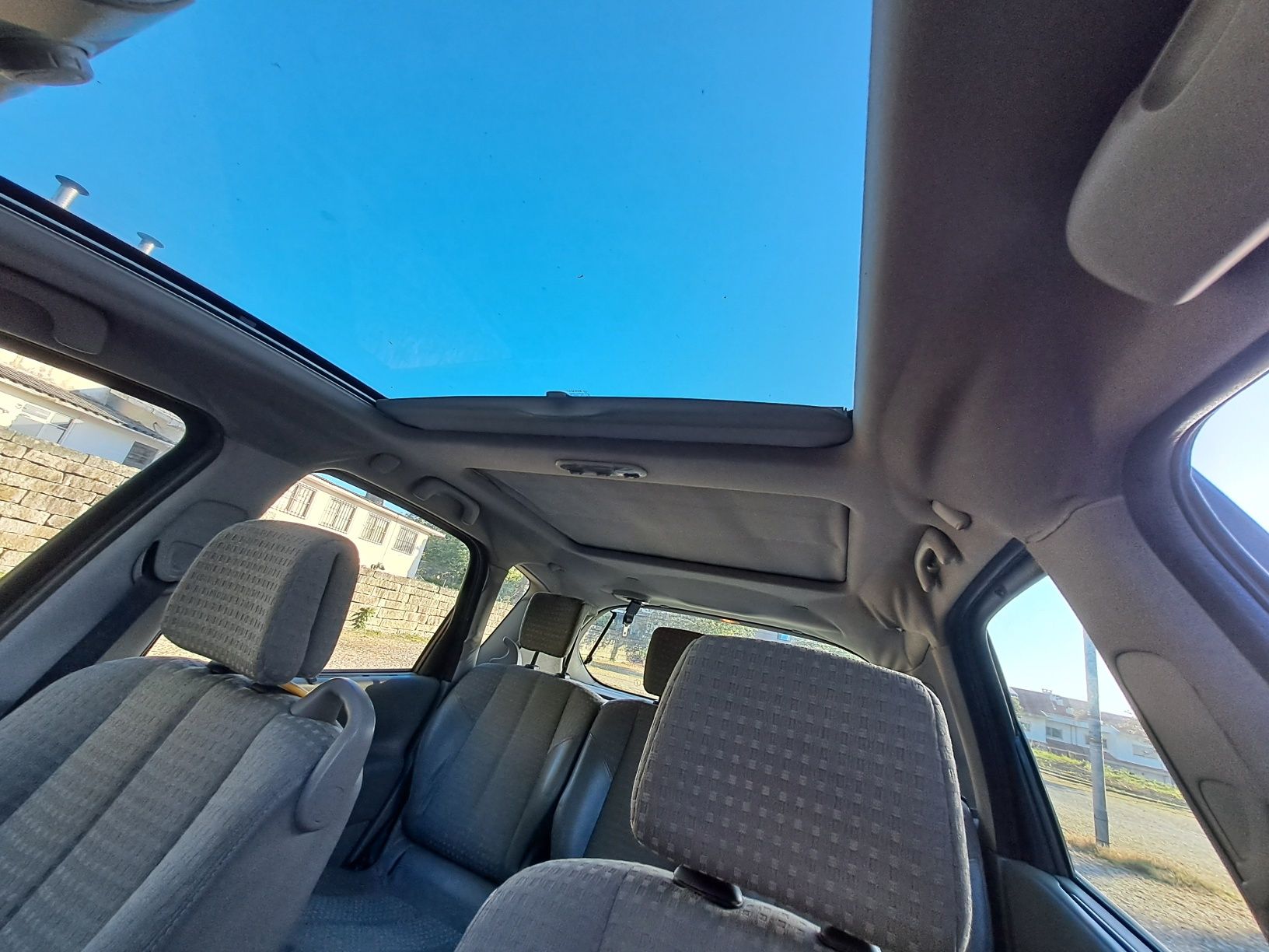 Renault Scenic 1.9 full extras