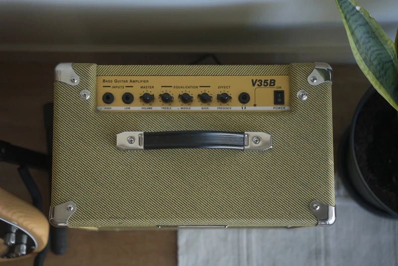 Amplificador de baixo elétrico - SubZero