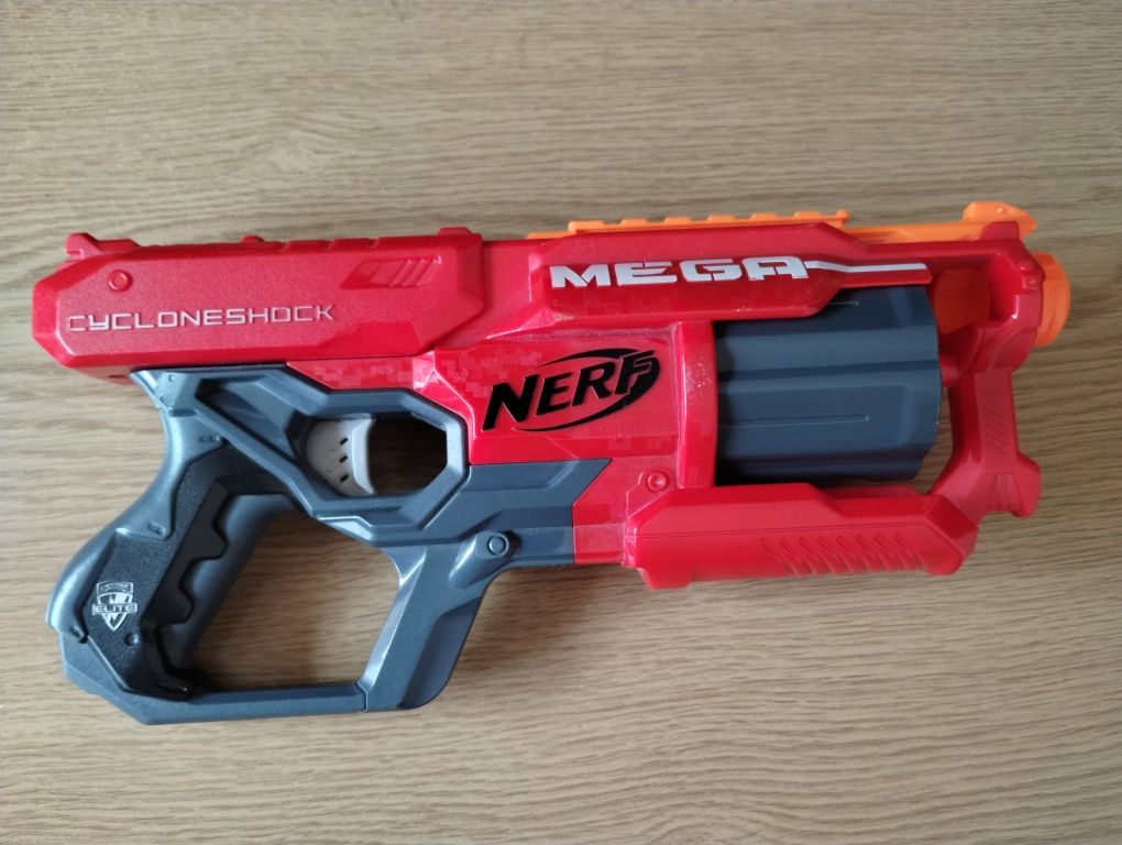 Nerf pistolet Mega Cyclone Shock