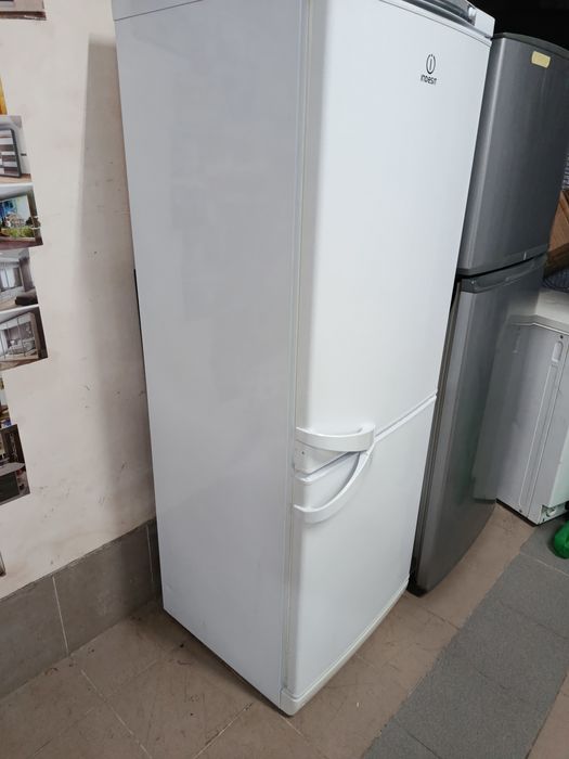 Холодильник в ідеальному стані