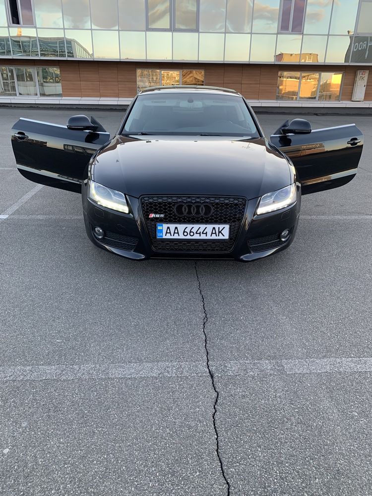 Продам власний автомобіль Audi A5