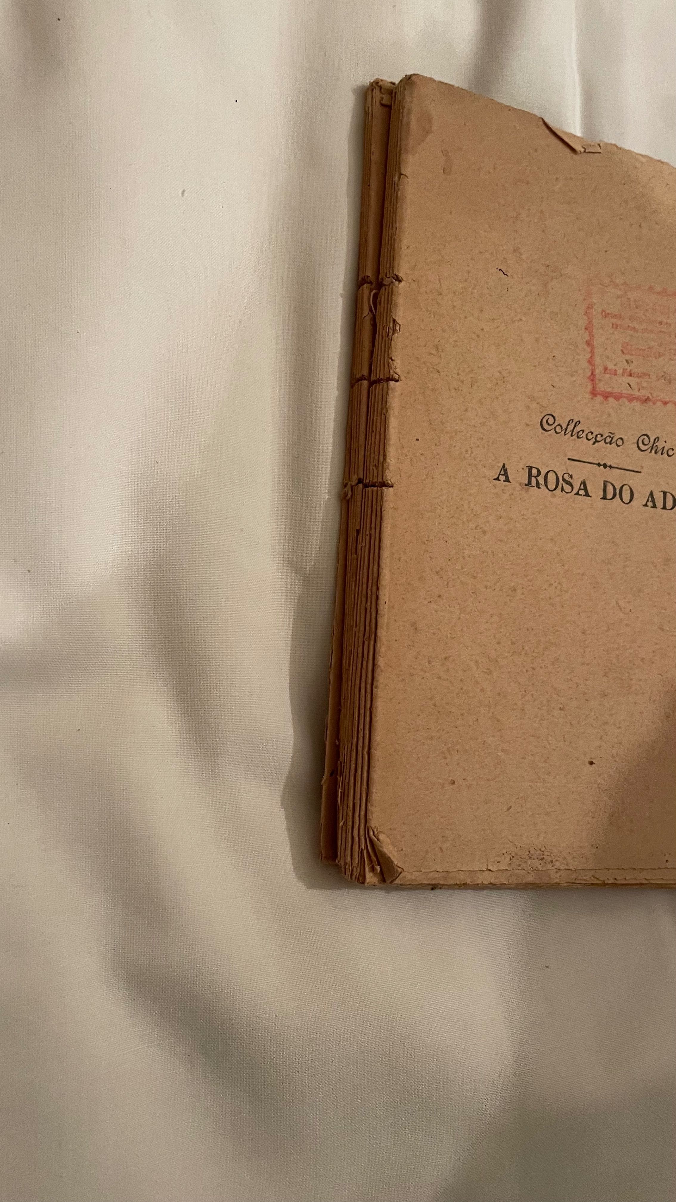 Livro A Rosa Do Adro