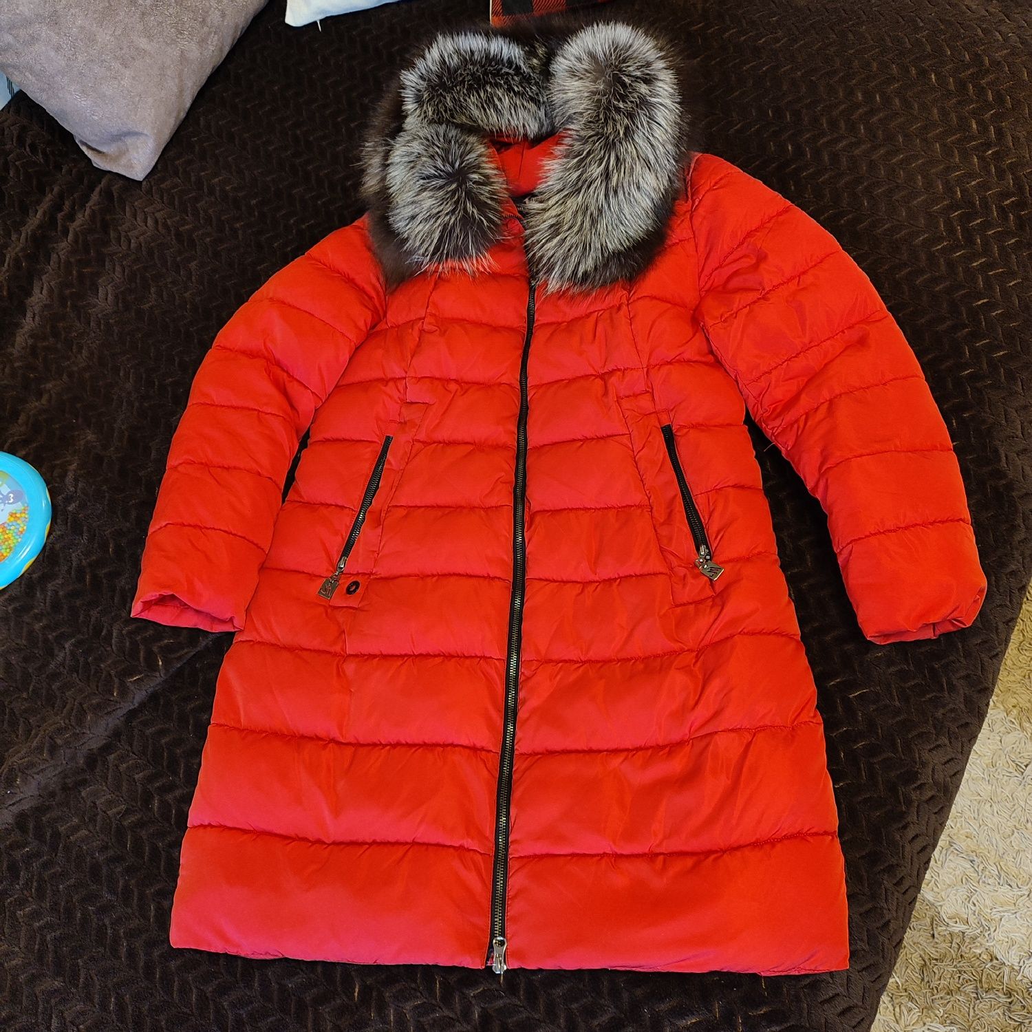 Зимова куртка,пальто,пуховик з чорнобуркою