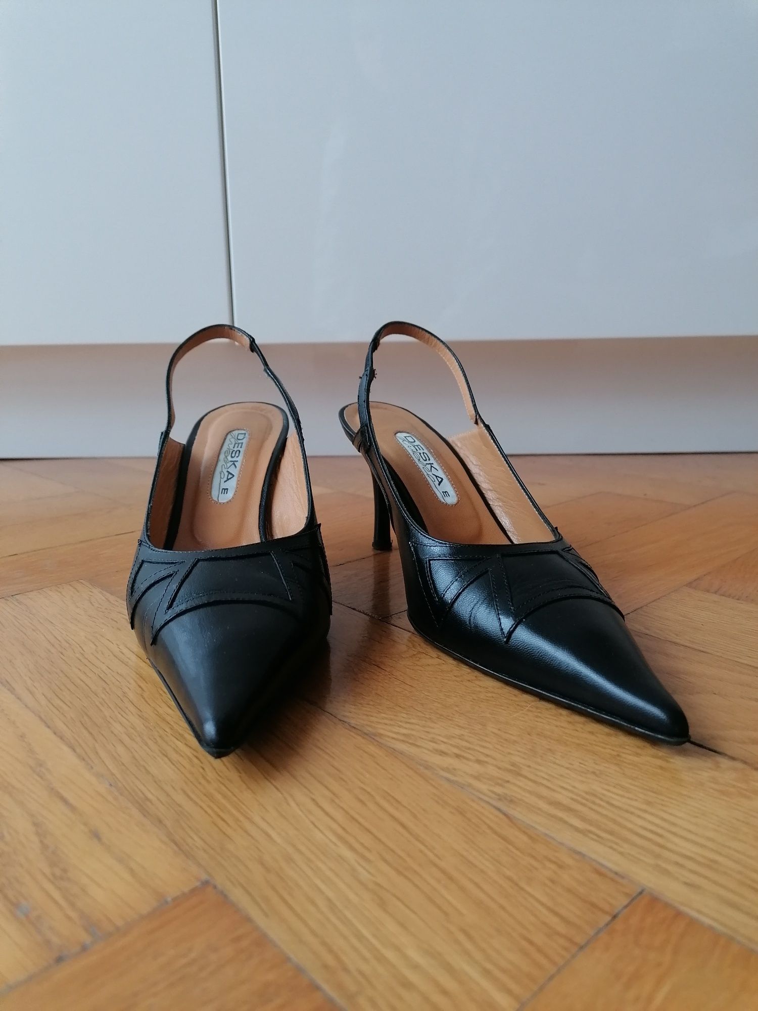 Buty na obcasie czółenka skórzane kitten heels szpilki typu kaczuszka