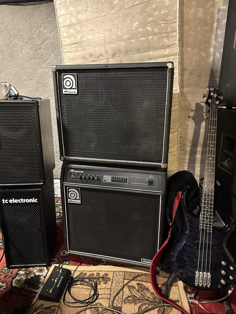 Combo Ampeg B2-48 (USA) głośniki 4x8 cali