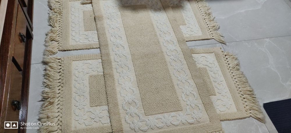 Trio de tapetes para quarto