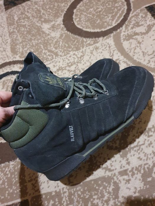 Ботинки Adidas зимнее