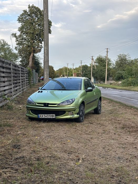 Продам або обміняю чудову машинку пежо 206