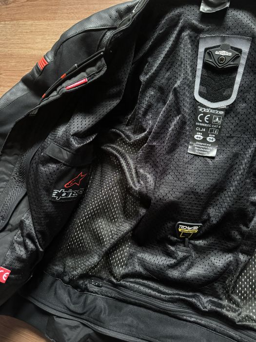 Мотокуртка кожаная Alpinestars Missile Air,размер 54 (XL), сост. супер