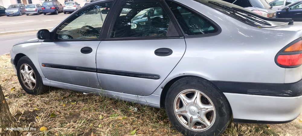 Carro Renault Laguna