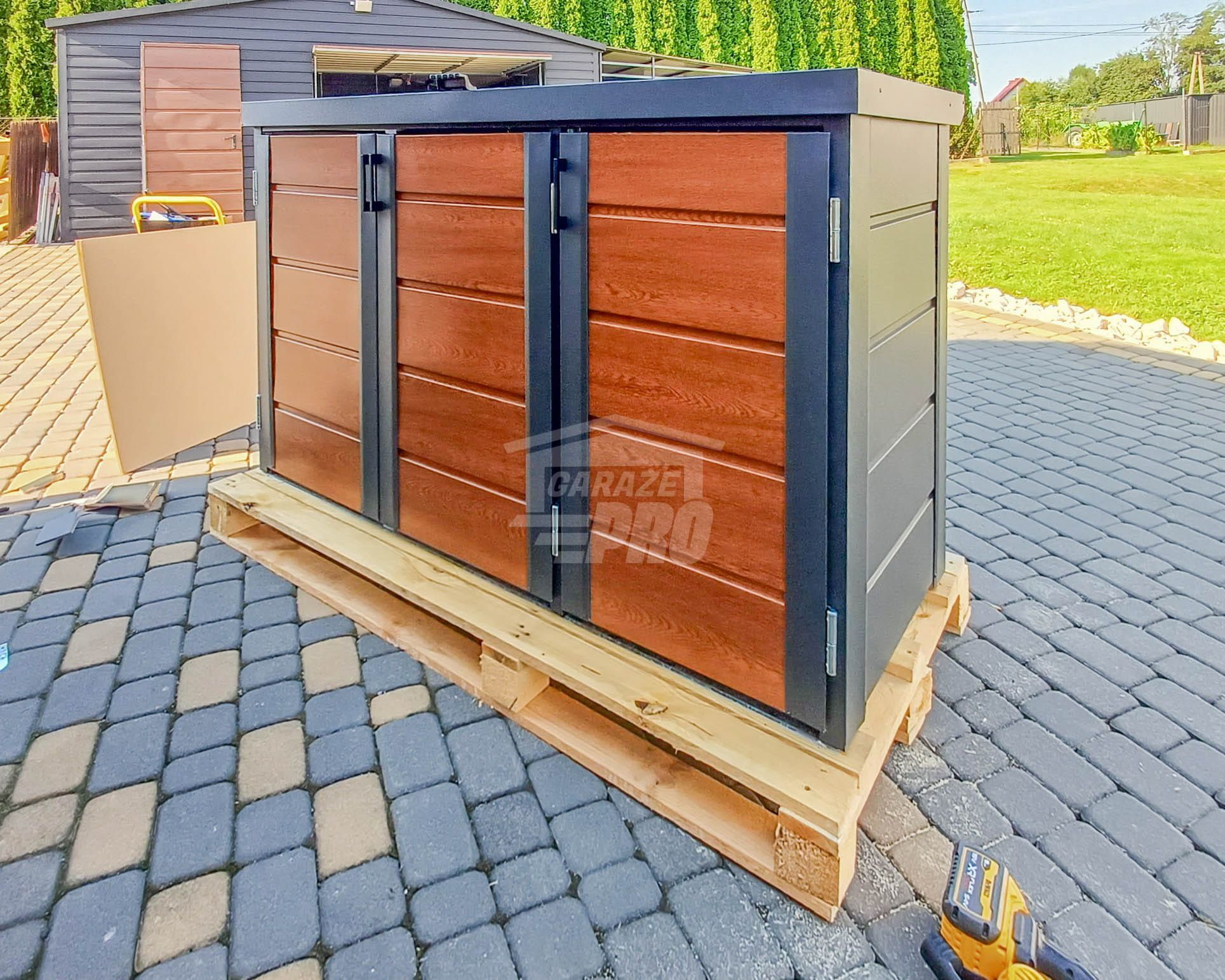 Zabudowa koszy na śmieci wiata obudowa 207x80x120 cm 3x240L GP511