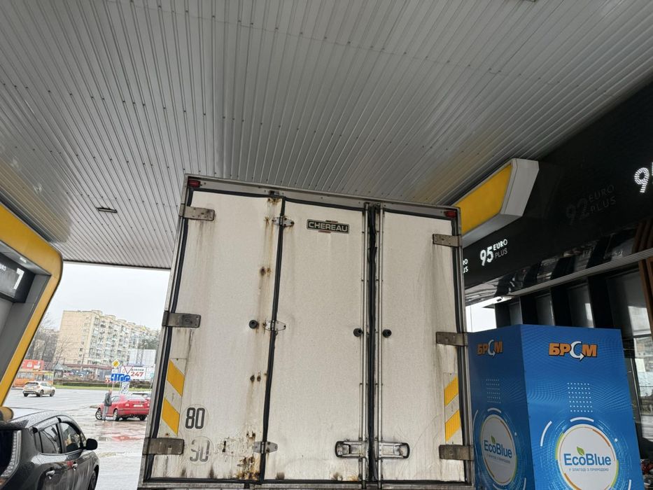 Продам будку -рефрежиратор з холодильною установкою