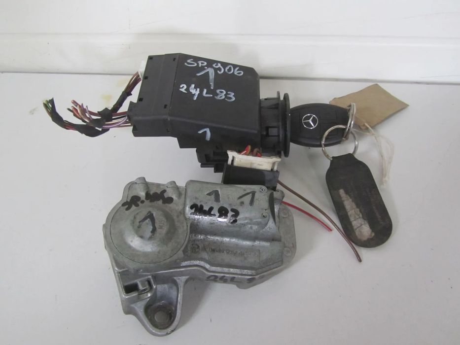 mercedes sprinter 906 stacyjka rygiel  a9069004100