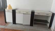 Moveis  com prateleiras. Sao 3 individuais