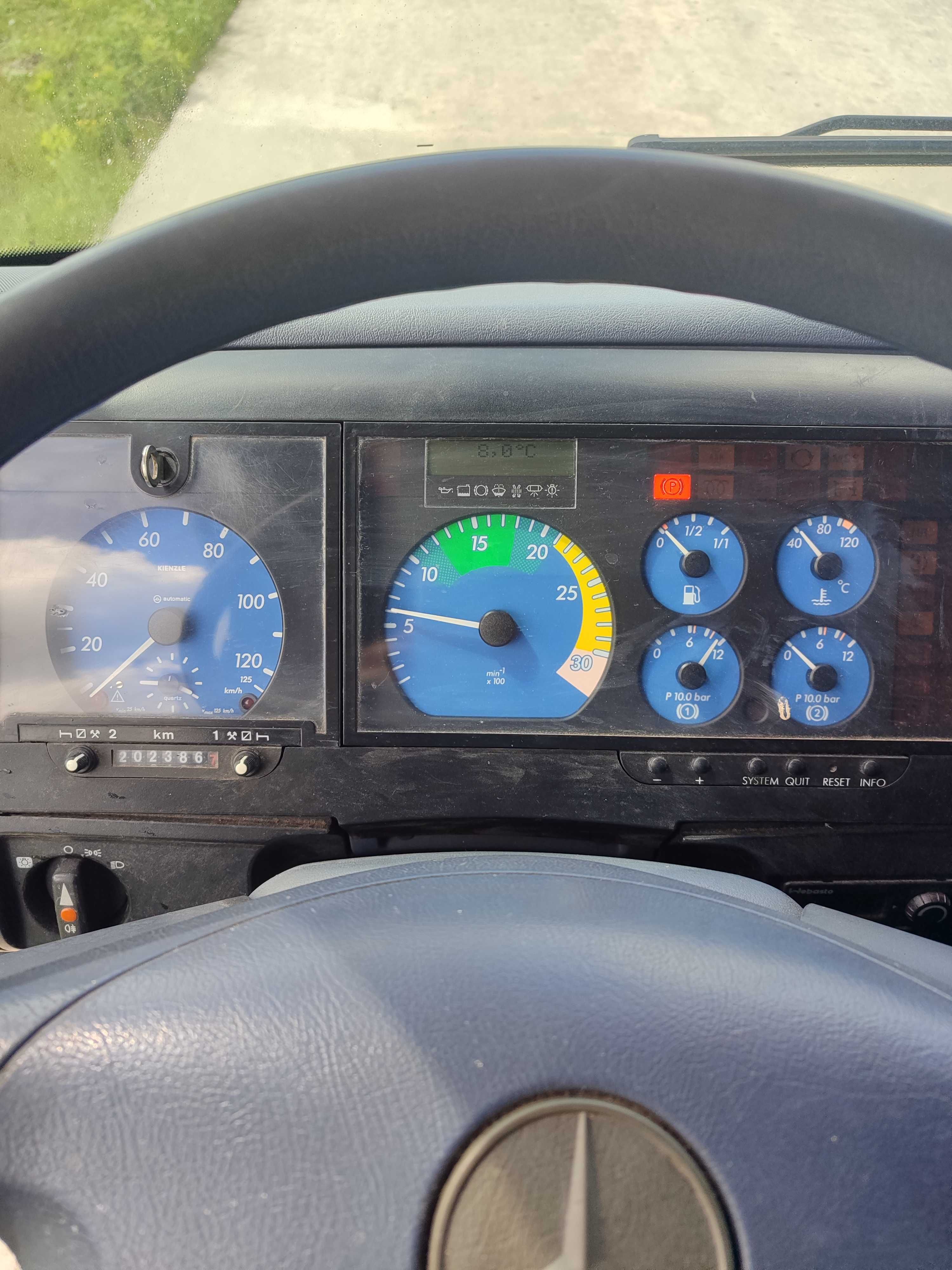 Autolaweta Atego 8t DMC