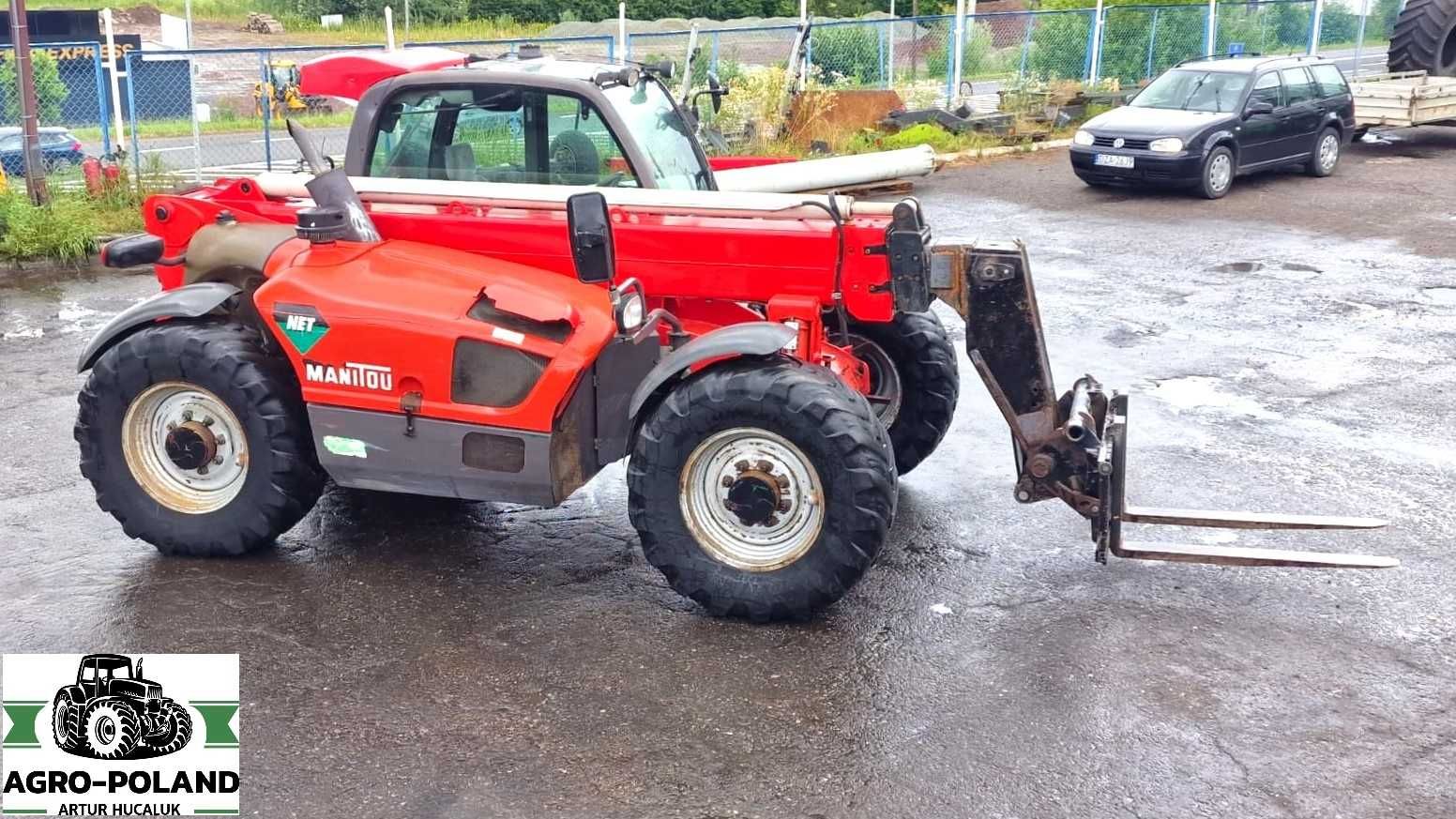Телескопічний навантажувач MANITOU MLT 1035 L-LSU -2011+ковш+силосоріз