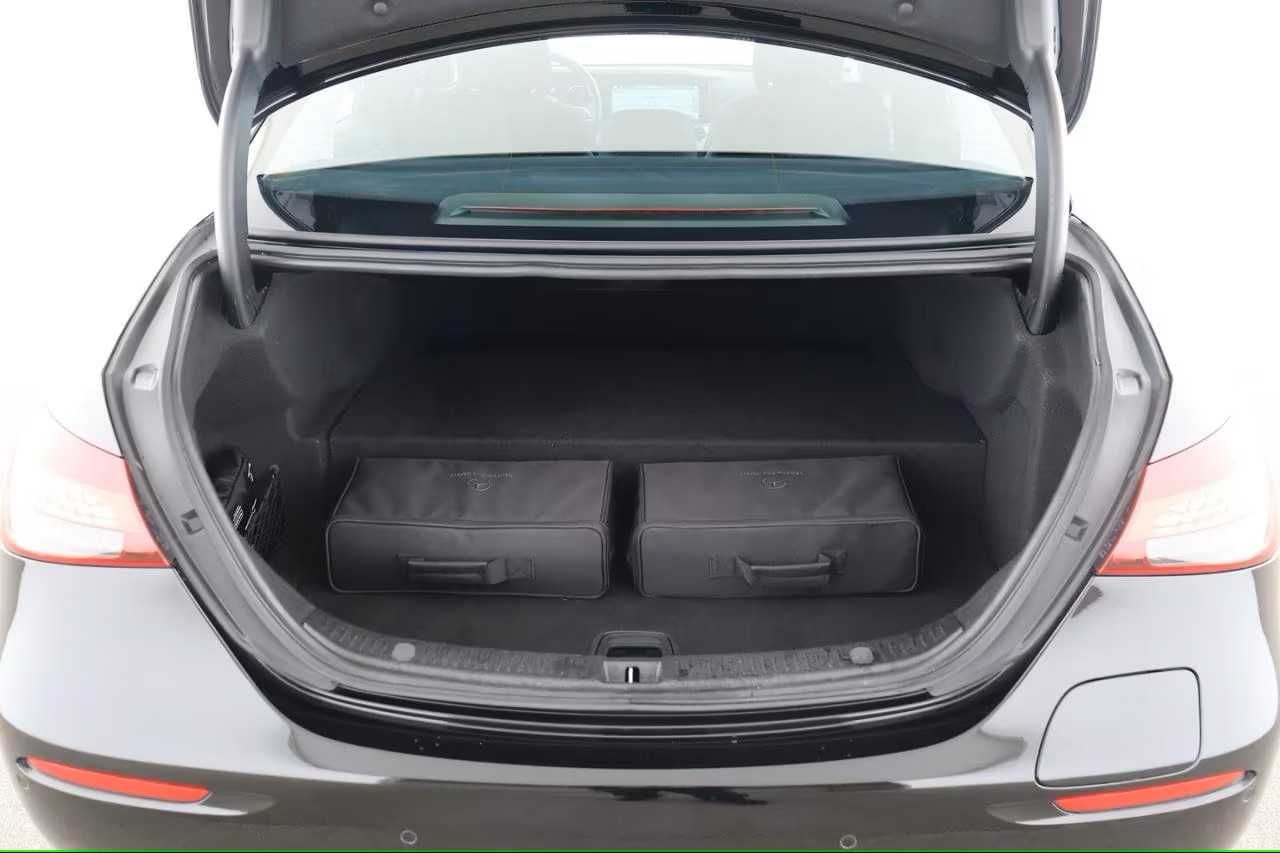 Mercedes-Benz E 300 de T 9G-TRONIC Avantgarde