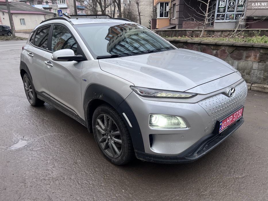 Хюйндай Кона Kona Electro 64kW PREMIUM 77тис пробіг 20500$ 2021РІК