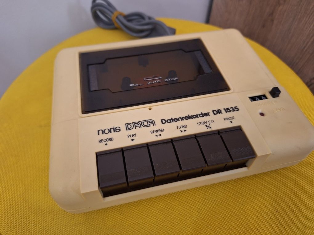 Magnetofon Data DR 1535 Commodore
