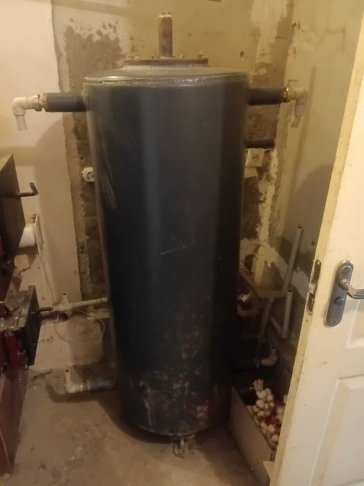Теплоаккумулятор. Емкость 200 л.