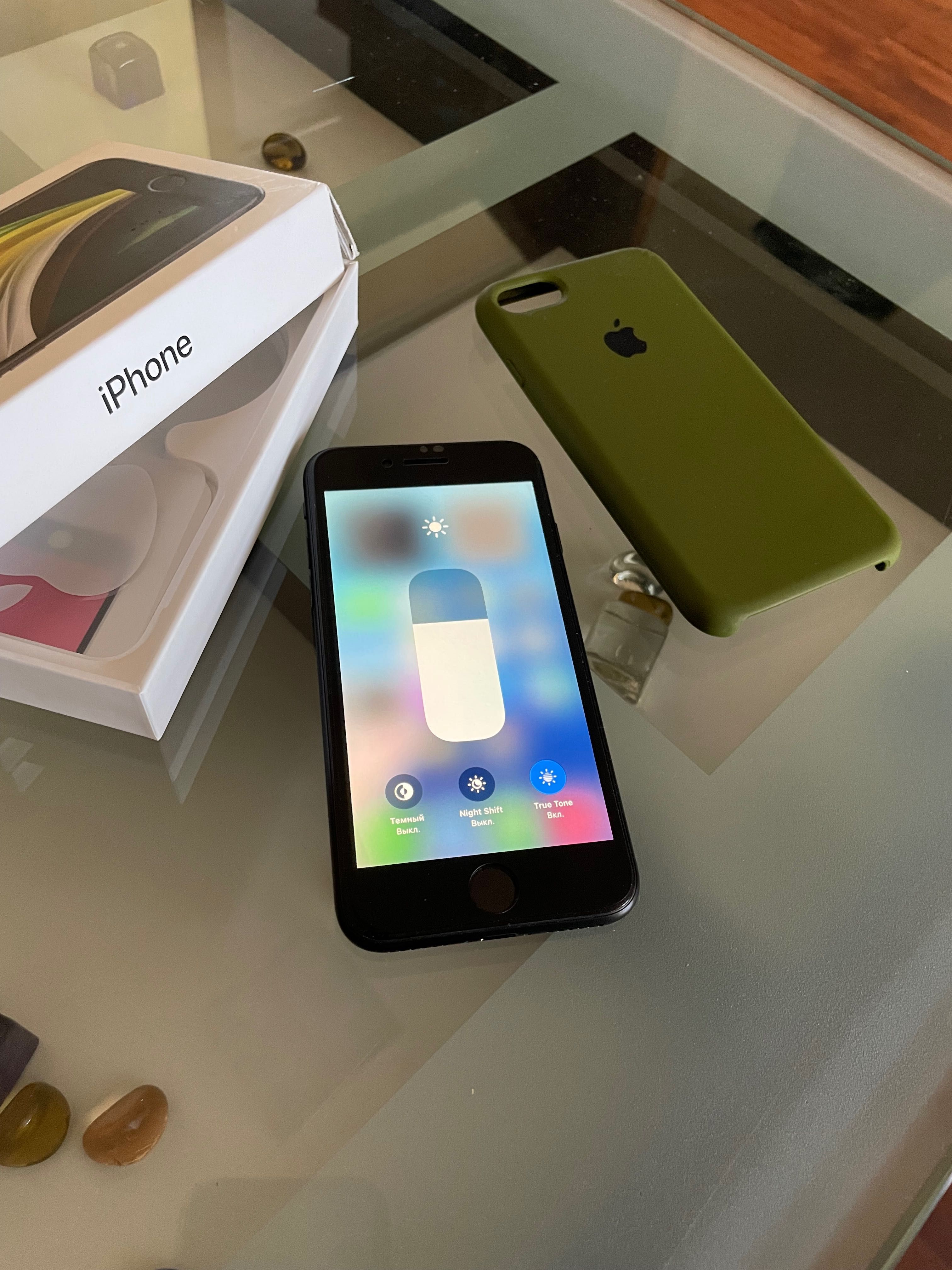 iPhone SE 2020 Black Neverlock