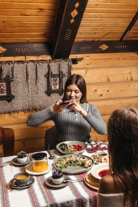 Вязаний косюи жіночий -двійка