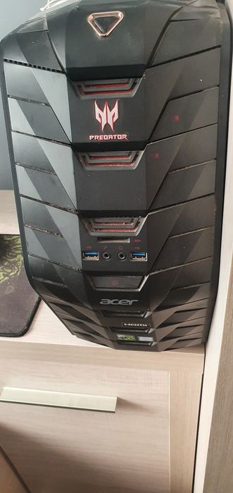 Komputer Gamingowy Acer Predator 16GB ram I7 7th GTX 1080 8GB