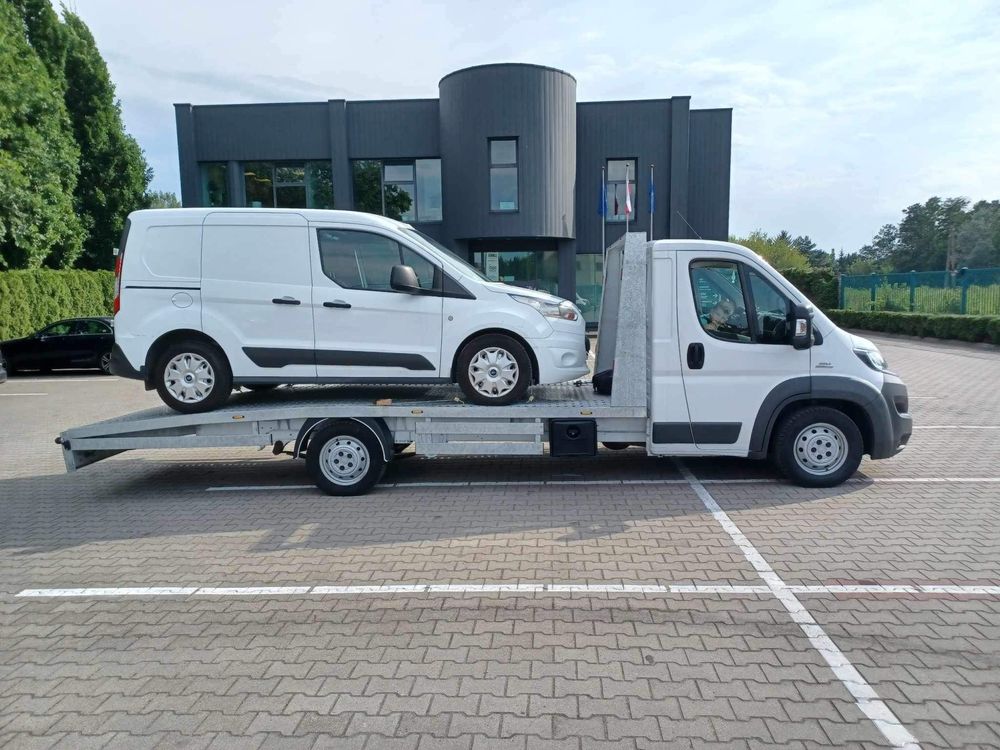 Auto laweta Fiat Ducato prawo jazdy kat B Warszawa