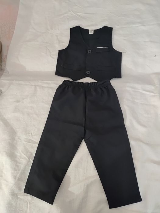 Elegancki nowy komplecik chłopiec spodnie kamizelka rozmiar 9/12 m-cy