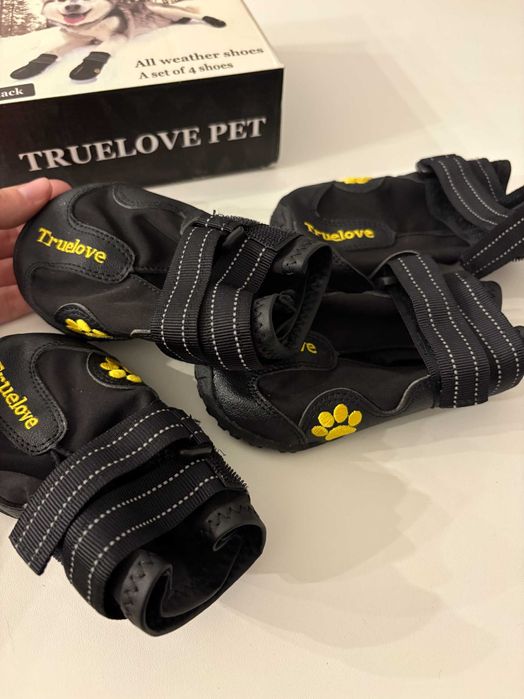 Buty dla psa Truelove Travel trekkingowe wodoodporne czarne roz.7 NOWE