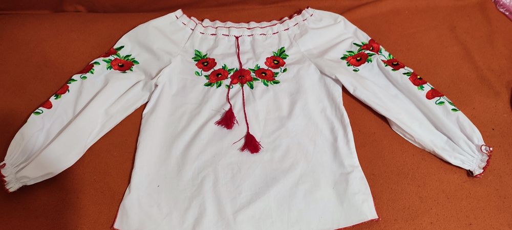 Вишиванка для дівчинки 9 - 12 років